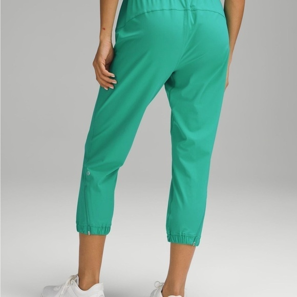 Lululemon Adapted State High-Rise Cropped Jogger - Picture 3 of 10